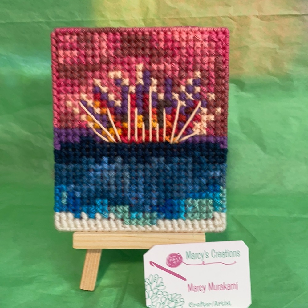 Fireworks 🎆 mini art design with easel . 🌺 handcrafted with love.